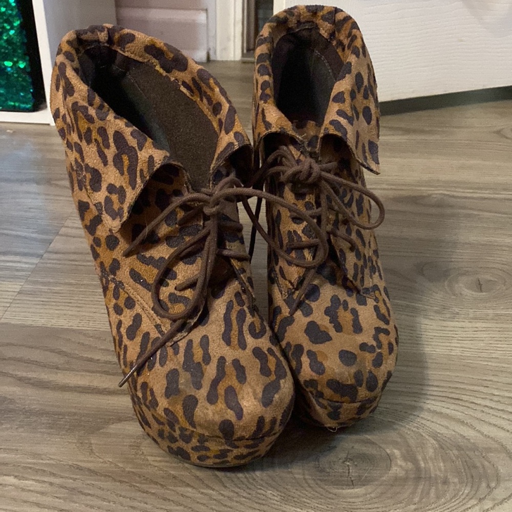 Leopard Booties - Picture 4 of 4